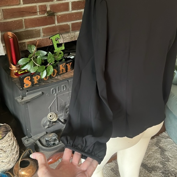 NY&Co Pu55y Bow Secretary Blouse - Picture 5 of 6